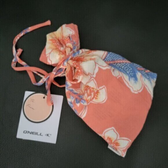 ONEILL  Eye Mask Set  New with pouch travel vacation sleep - Picture 5 of 5